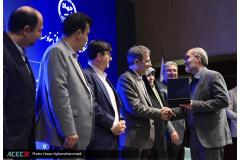 آیین تقدیر از جهادگران نمونه دفتر مرکزی و حامیان واحدهای سازمانی جهاددانشگاهی