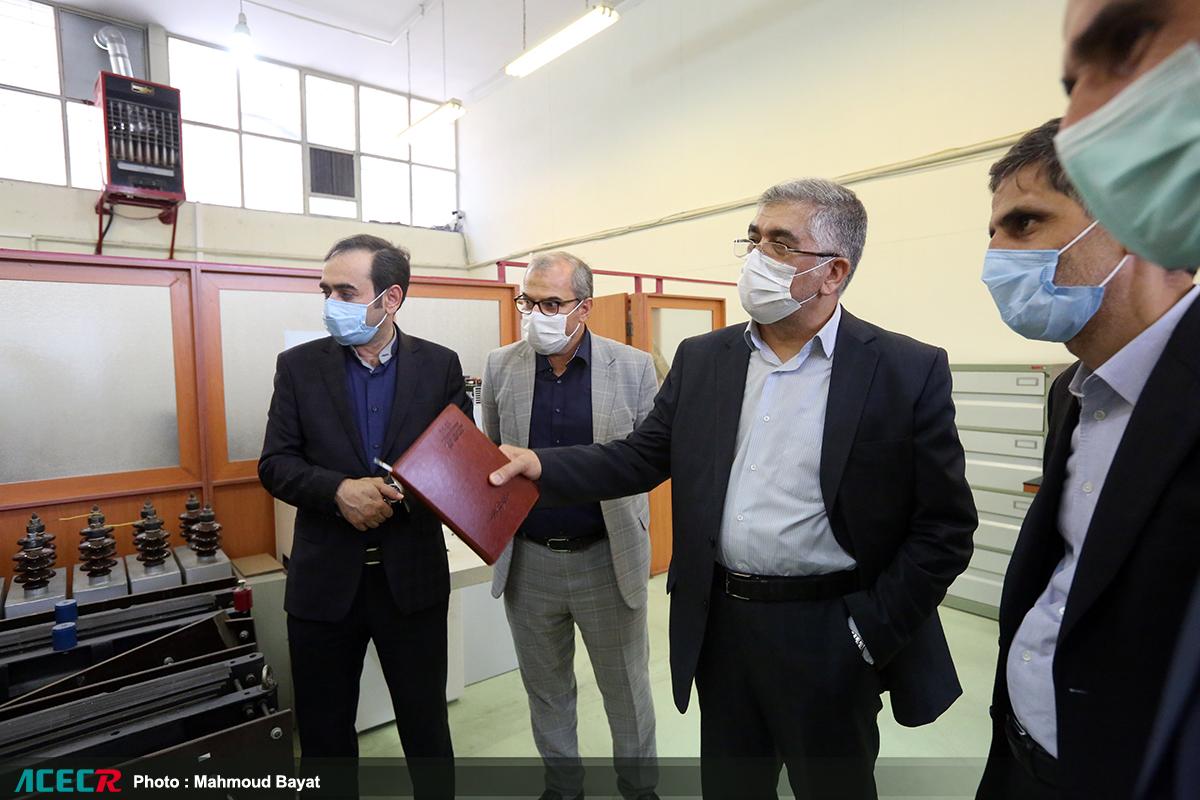 بازدید دکتر سعید محمدزاده معاون وزیر نفت با همراهی دکتر طیبی رییس جهاددانشگاهی از توانمندی‌های
